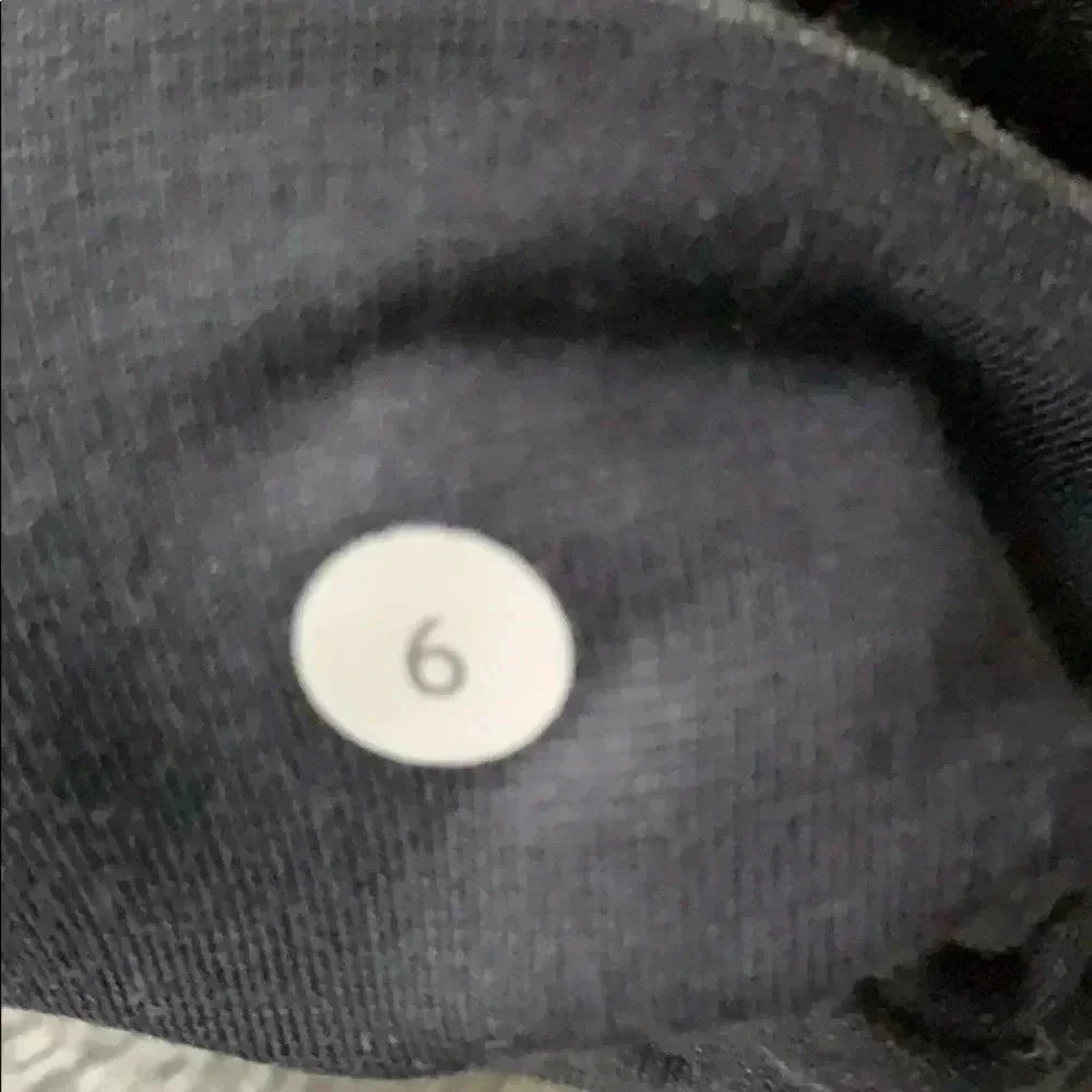 Lululemon groove crop